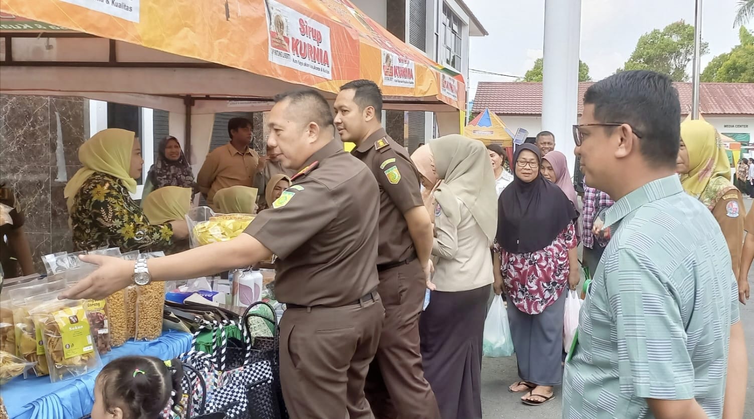 Peduli Masyarakat Jelang Ramadan, Kejari Deliserdang Gelar Pasar Murah Dan Bazar