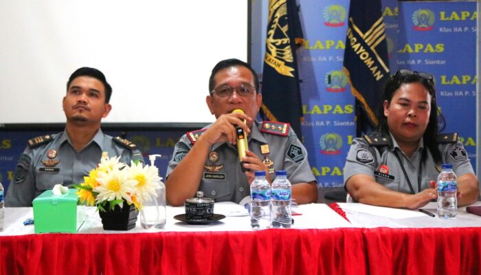 Kalapas Kelas IIA P.Siantar Pimpin Rapat Dinas Menuju WBK 2024