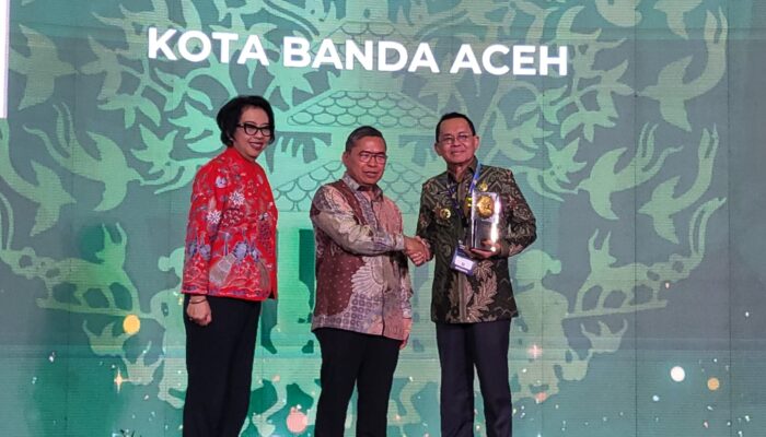 Kota Banda Aceh Kembali Raih Piala Adipura