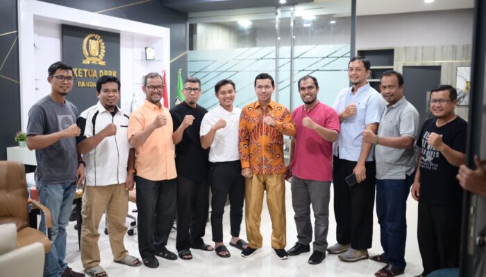 Ketua DPRK Diskusi Prospek Usaha Warkop Bersama Komunitas Kopi Takengon