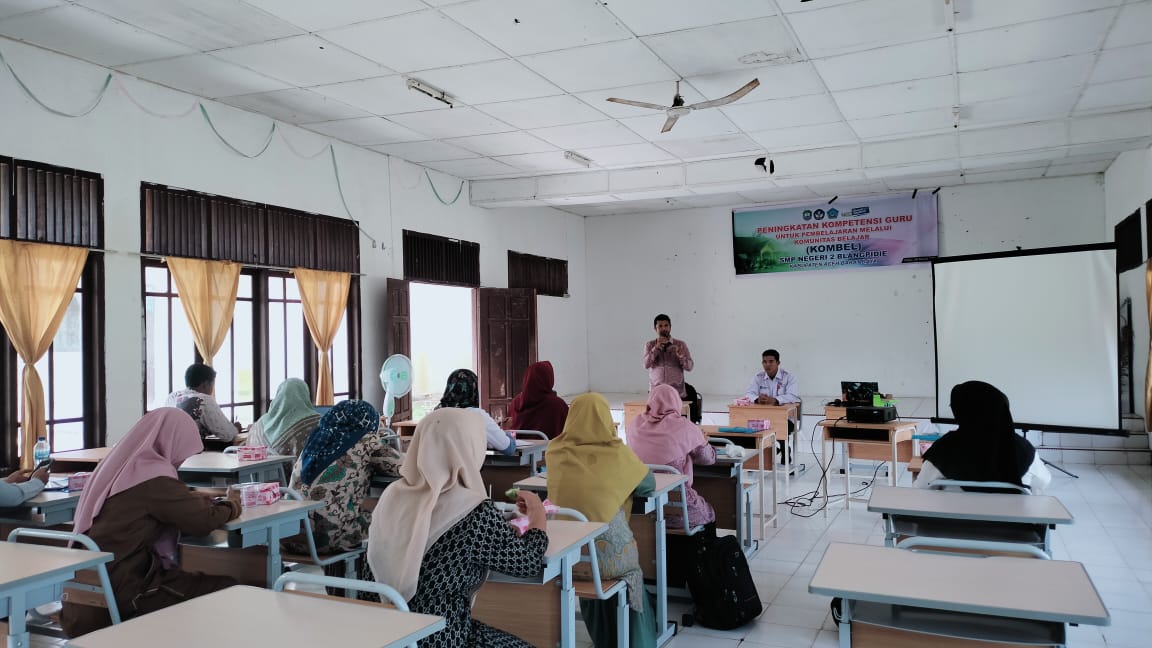 Kombel SMPN 2 Blangpidie Latihan Peningkatan Kompetensi Guru Kombel SMPN 2 Blangpidie Latihan Peningkatan Kompetensi Guru
