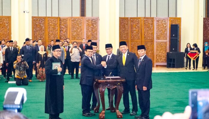 Amir Uskara Dilantik Sebagai Wakil Ketua MPR Dari Fraksi PPP
