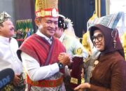 Wali Kota P.Siantar Terima Penghargaan Terbaik I PPD Provsu