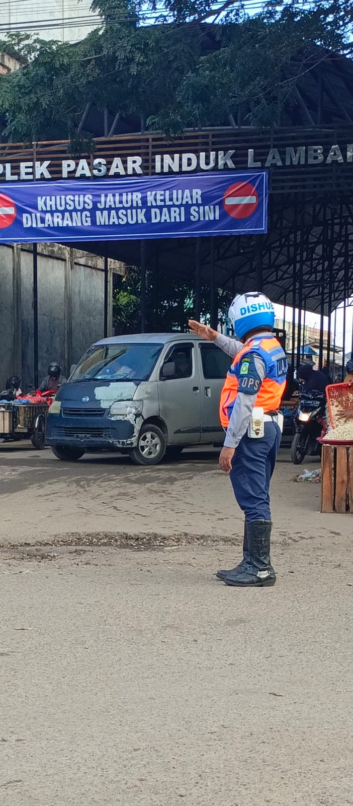 Urai Kemacetan Meugang, Dishub Aceh Besar Rekayasa Lalu Lintas Di Lambaro