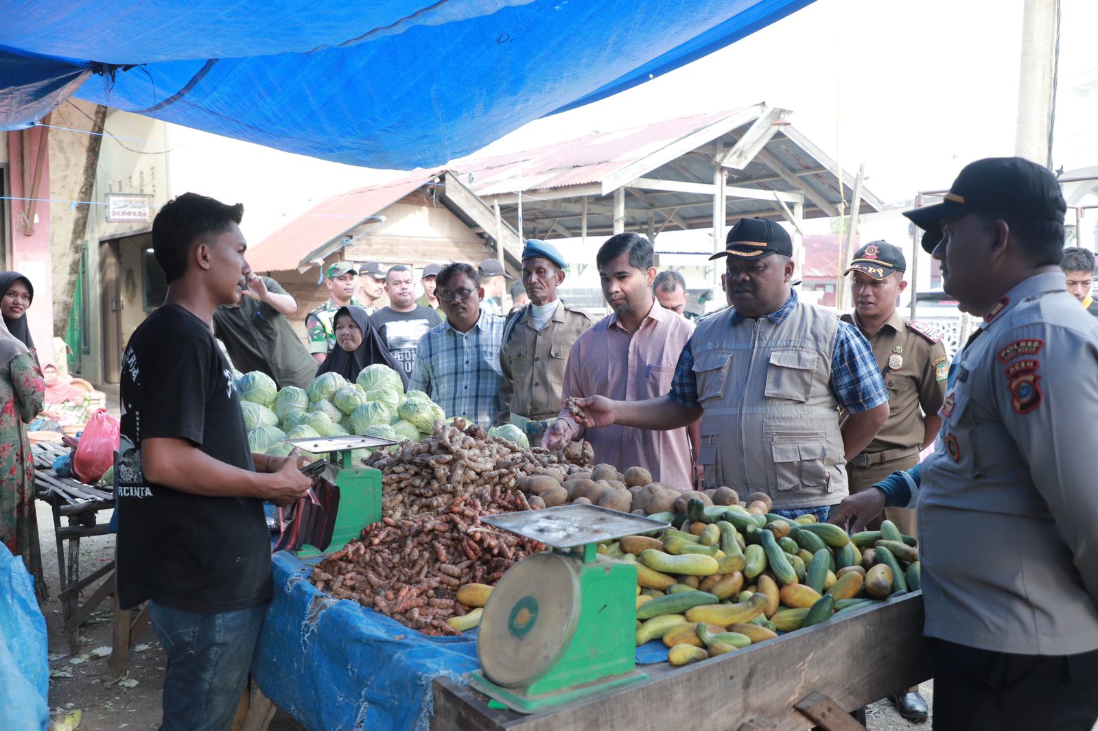 Jelang Ramadan, Sekdakab Aceh Besar Tinjau Pasar Induk Lambaro