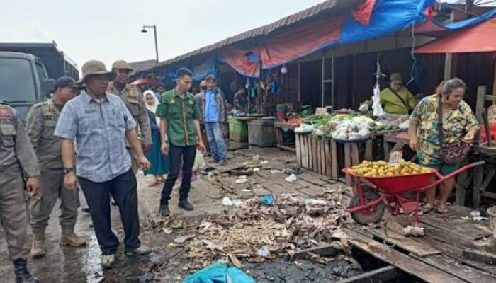 Camat Percut Sei Tuan Janji Selesaikan Pemagaran Pasar Gambir