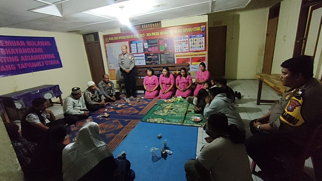 Polsek Adiankoting Buka Puasa Bersama Umat Muslim