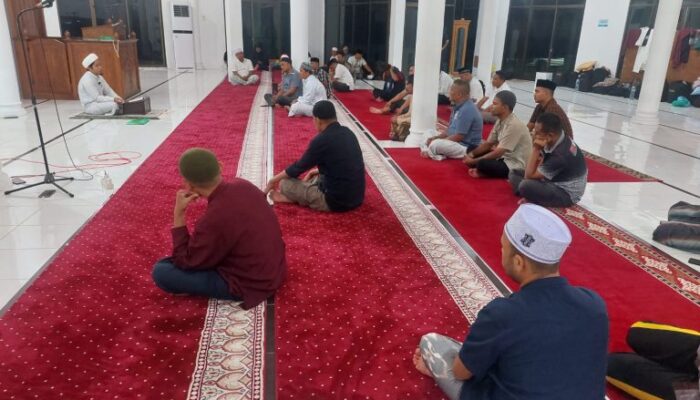 Polresta Banda Aceh Gelar Program I’tikaf, Libatkan Ratusan Personel