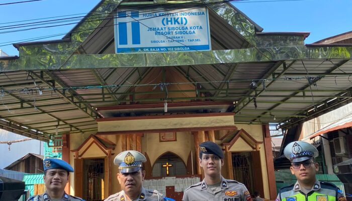 Pastikan Aman Beribadah, Polres Sibolga Pam Dan Patroli Di Gereja