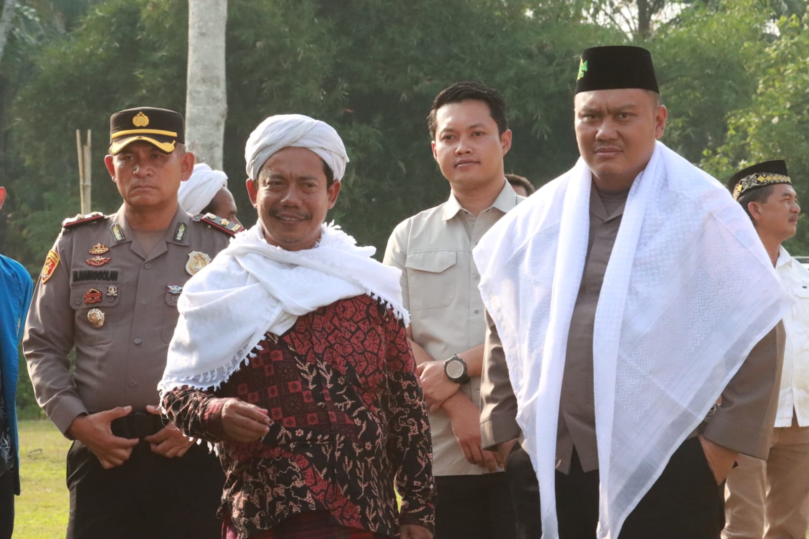 Kapolres Simalungun Diangkat Jadi Keluarga Kehormatan Ponpes Darul Hikmah