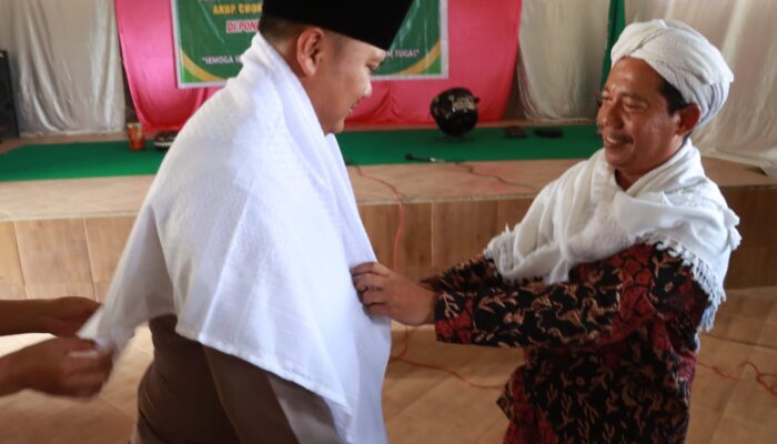 Kapolres Simalungun Diangkat Jadi Keluarga Kehormatan Ponpes Darul Hikmah