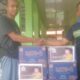 Salim Fakhry Distribusikan 10 Kotak Air Mineral Setiap Masjid Di Agara