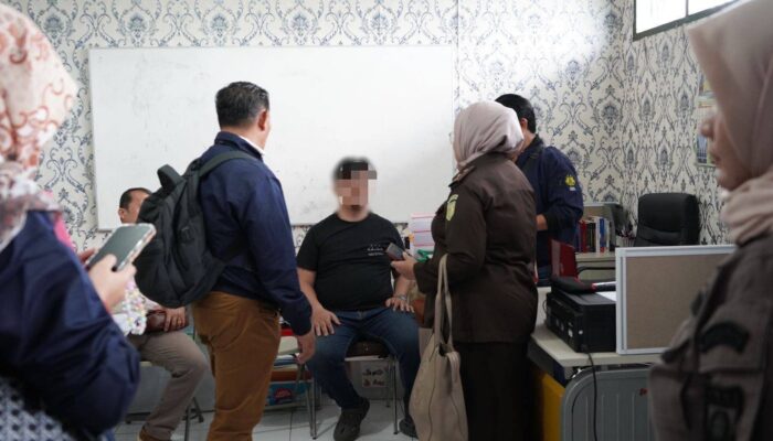 DJP Sumut I Serahkan Tersangka Kasus Perpajakan Ke Kejaksaan