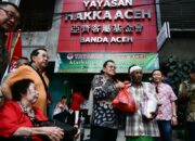 Amiruddin Bersama Yayasan Hakka Aceh Bagi Paket Ramadan