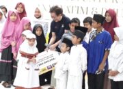 Sido Muncul Berikan Santunan Kepada 1.000 Anak Yatim