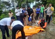 Ditemukan Mayat Laki-laki Di Pinggir Pantai