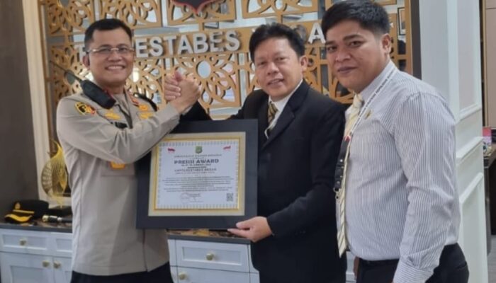 Gencar Berantas Preman Dan Peredaran Narkoba, Lemkapi Ganjar Kapolrestabes Medan Presisi Award