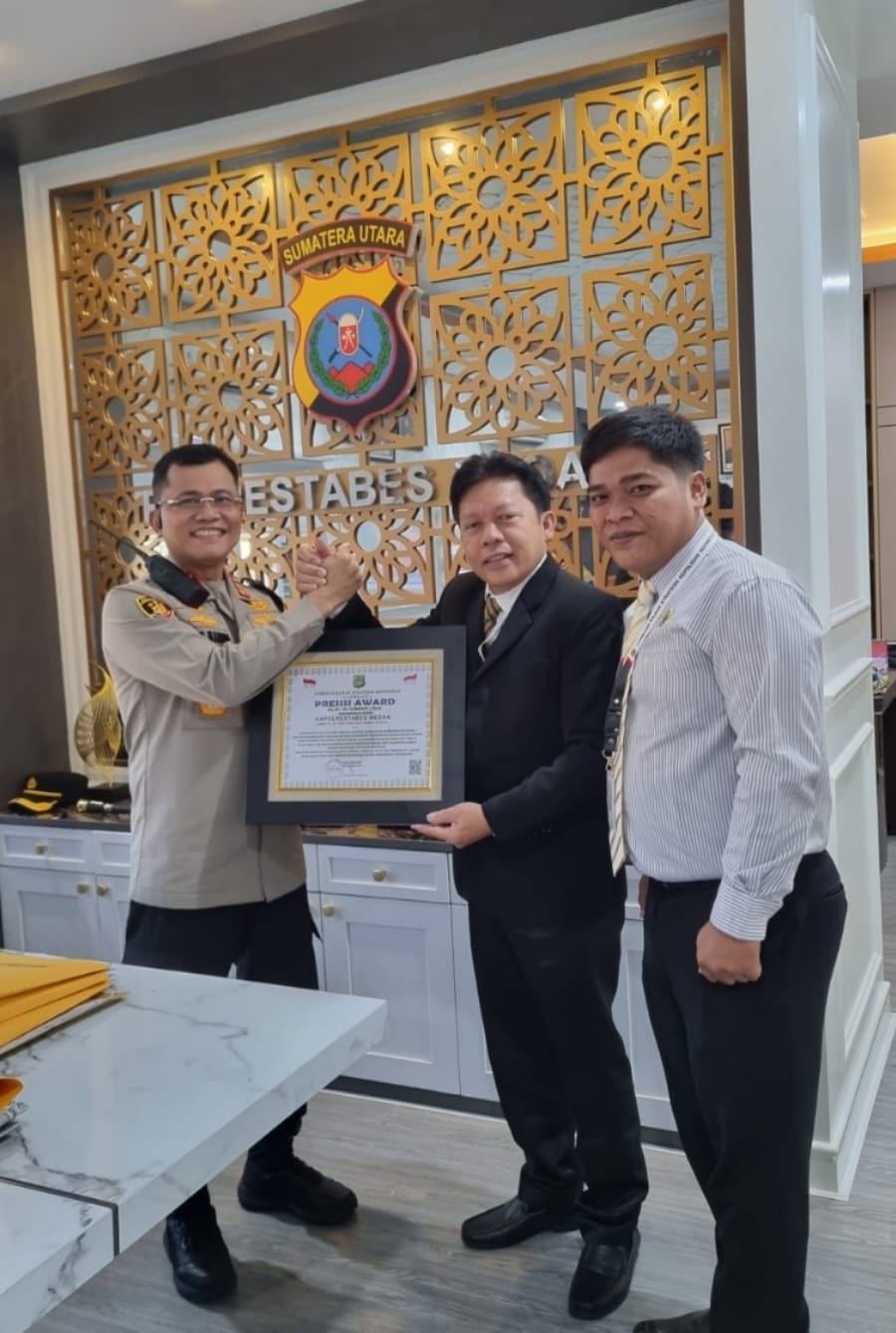 Gencar Berantas Preman Dan Peredaran Narkoba, Lemkapi Ganjar Kapolrestabes Medan Presisi Award