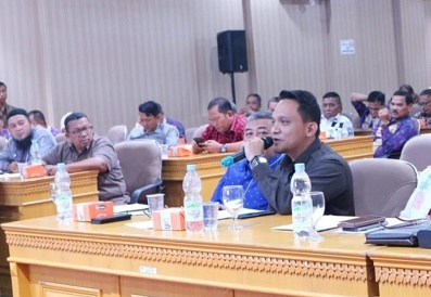 Ketua Fraksi Partai Demokrat DPRD Sumut H Tondi Roni Tua. Waspada/ist