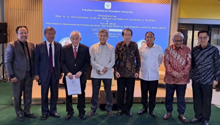 Prof Satyanegara Ketua Wali Amanat Fakultas Kedokteran President University