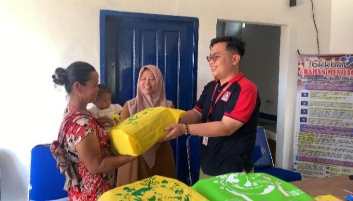 Tanggulangi Stunting Di Tapsel, Alfamidi Berikan CSR Telur