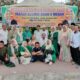 ALUMNI SMAN 6 foto bersama usai berbagi ratusan nasi bungkus kepada masyarakat saat menggelar punggahan menyambut bulan Ramadhan, Sabtu (2/3). Waspada/Ist
