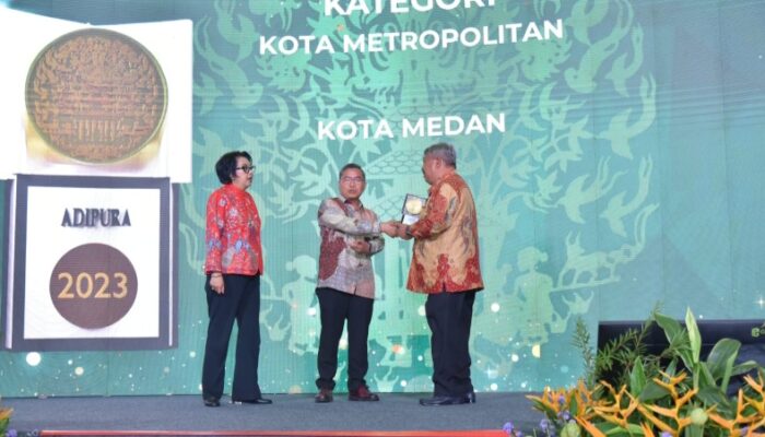 Setelah 12 Tahun, Bobby Nasution Berhasil Kembalikan Piala Adipura Ke Kota Medan