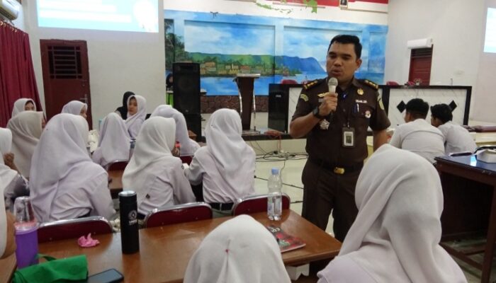 Jaksa Masuk Sekolah SMK N 9 Medan : Jarimu Adalah Harimaumu Dan Katakan Tidak Pada Narkoba