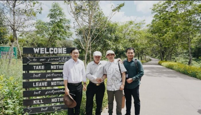 Belajar Pengelolaan Kawasan Cagar Budaya, 16 Warga Seputar KCBN Muara Jambi Studi Banding ke Vietnam