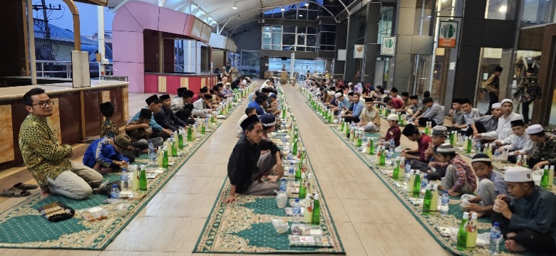 Perkumpulan Sinar Buddha Indonesia Sumut Gelar Buka Puasa Bersama 157 Anak Panti Asuhan