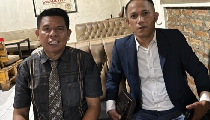 Karyawan Pabrik Seng Unjuk Rasa Minta Gaji Dibayarkan