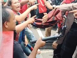 Demo Di Poldasu Ricuh, Masyarakat Simalungun Tuntut Ketua Komunitas Adat Dibebaskan