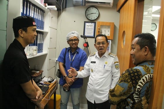 Pemko Banda Aceh Pasang Tapping Box Di Suzuya Mall Pemko Banda Aceh Pasang Tapping Box Di Suzuya Mall