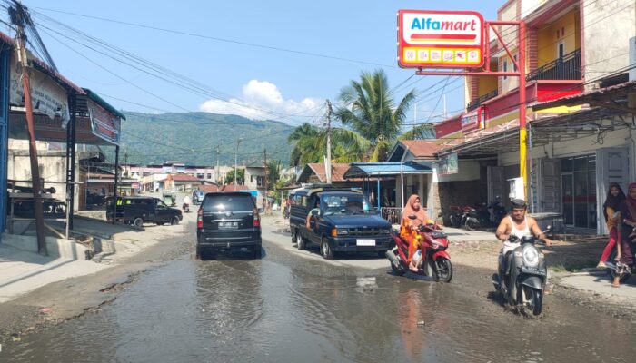 Tahun Ini, Ruas Jalan Pasar Inpres -Pajak Pagi Agara Diperbaiki