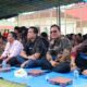 Kalapas, pegawai dan warga binaan maka bersama menggunakan ompreng (wadah makanan harian WBP) saat punggahan menyambut datangnya bulan suci Ramadan 1445 H, Kamis (7/1). Waspada/ist