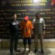 JS, 21, pekerjaan Wiraswasta, warga Desa Hutabulu, Kecamatan Siborongboorong, Kabupaten Taput ditahan dan ditetapkan tersangka karena mengintip dan merekam pakai HP miliknya seorang gadis sedang mandi di pemandian air panas di daerah Banualuhu, Kecamatan Pagaran, Taput. Waspada/ist