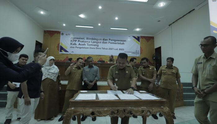 Pj Bupati Tamiang Minta Blokir Rekening Kampung Abaikan Pembayaran Pajak
