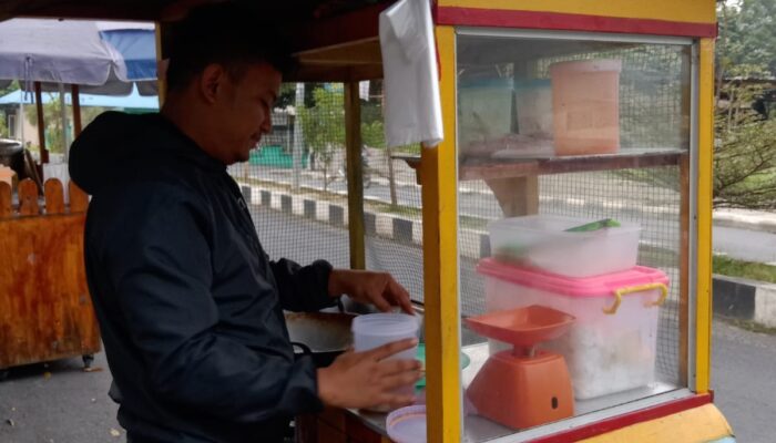 Brigadir Kurniawan, Tambah Penghasilan Dari Jual Ubi Goreng