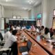 Pemkab Toba gelar rapat bahas ketersediaan lahan rencana pendirian Fakultas Kedokteran IAKN Tarutung jika telah naik status menjadi UKN. Rencananya fakultas tersebut akan didirikan di Desa Tambunan Lumban Pea, Kecamatan Balige. Waspada/IST