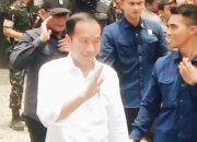 Jokowi Blusukan Di Pasar Gelugur Disambut Riuh Ratusan Warga