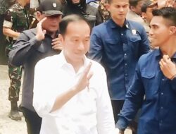 Jokowi Blusukan Di Pasar Gelugur Disambut Riuh Ratusan Warga