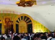Shalat Jumat Pertama Bulan Suci Ramadhan Masjid Penuh