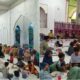Kegiatan buka bersama pemuda Ujung Tanah dan Rekamas Al-Munawwarah, dengan para yatim, yatim piatu, piatu dan kaum duafa, di Masjid Al-Munawwarah. Kamis sore (28/3).Waspada/Syafrizal