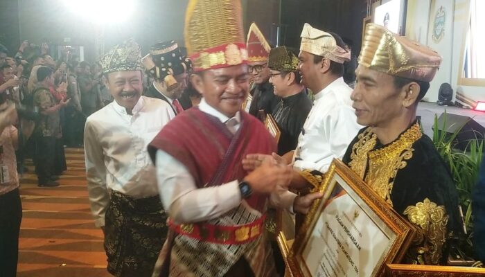 PT.BSP Dapat Penghargaan Dari Gubsu