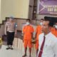 Kapolres Langsa, AKBP Andy Rahmansyah SIK. SH. MH didampingi Kasat Reskrim Polres Langsa Ipda Rahmad, SH. M.Si saat memberikan keterangan pers di aula Mapolres Langsa, Senin (18/3).Waspada/dede