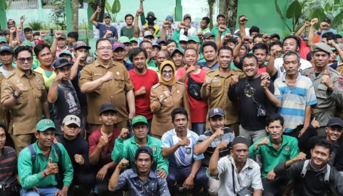 Wali Kota Setujui Kenaikan Upah Petugas Kebersihan