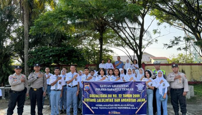 Polres Tapteng Sosialisasi Keselamatan Berlalu Lintas Di SMKN 3 Sibolga