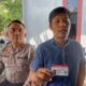 Rahmad saat mengklarifikasi video viral dirinya yang mengurus SIM C di Polres Padangsidimpuan bayar Rp475 ribu. (Waspada/Ist)