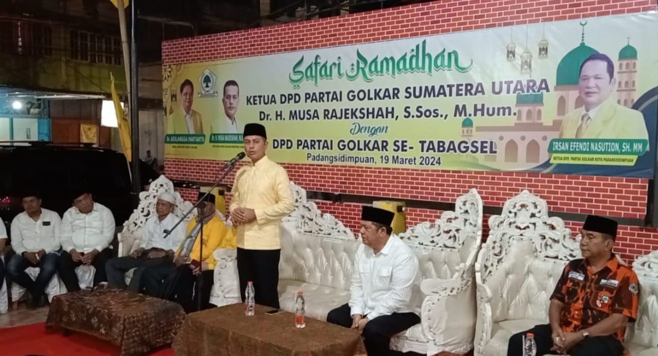 Musa Rajeckshah pimpin Safari Ramadhan Golkar Sumut untuk Tabagsel. Sebut Golkar usung Irsan di Pikada. (Waspada/Sukri Falah Harahap)