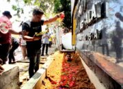 Dugaan Korupsi Poltan, Pengunjukrasa Kubur Diri Di Gedung Dewan